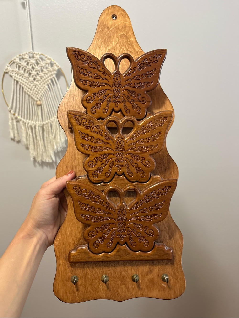 Vintage Carved Wood 70s Retro Butterfly Mail Holder Key Rack Wall Hanging 19.25” - Picture 4 of 5
